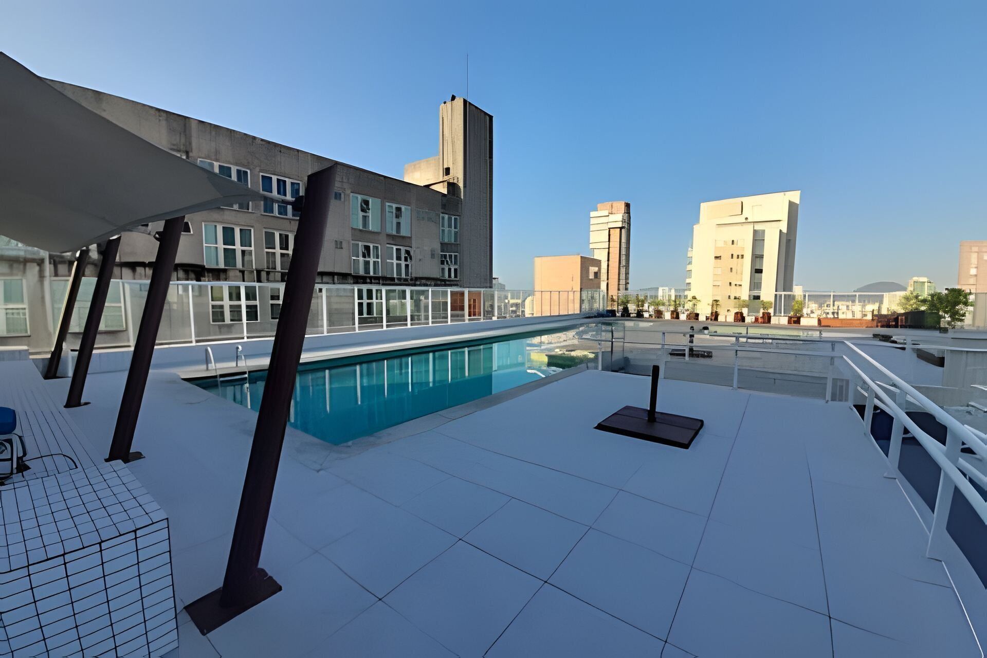 2 piscinas al aire libre