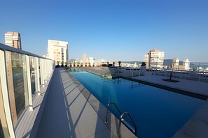Apartemen | Kolam renang | 2 kolam renang outdoor