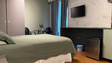 Ferros/tábuas de passar roupa, Wi-Fi, roupa de cama