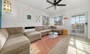 Living area -  3-bedroom house in the heart of North Park (San Diego)