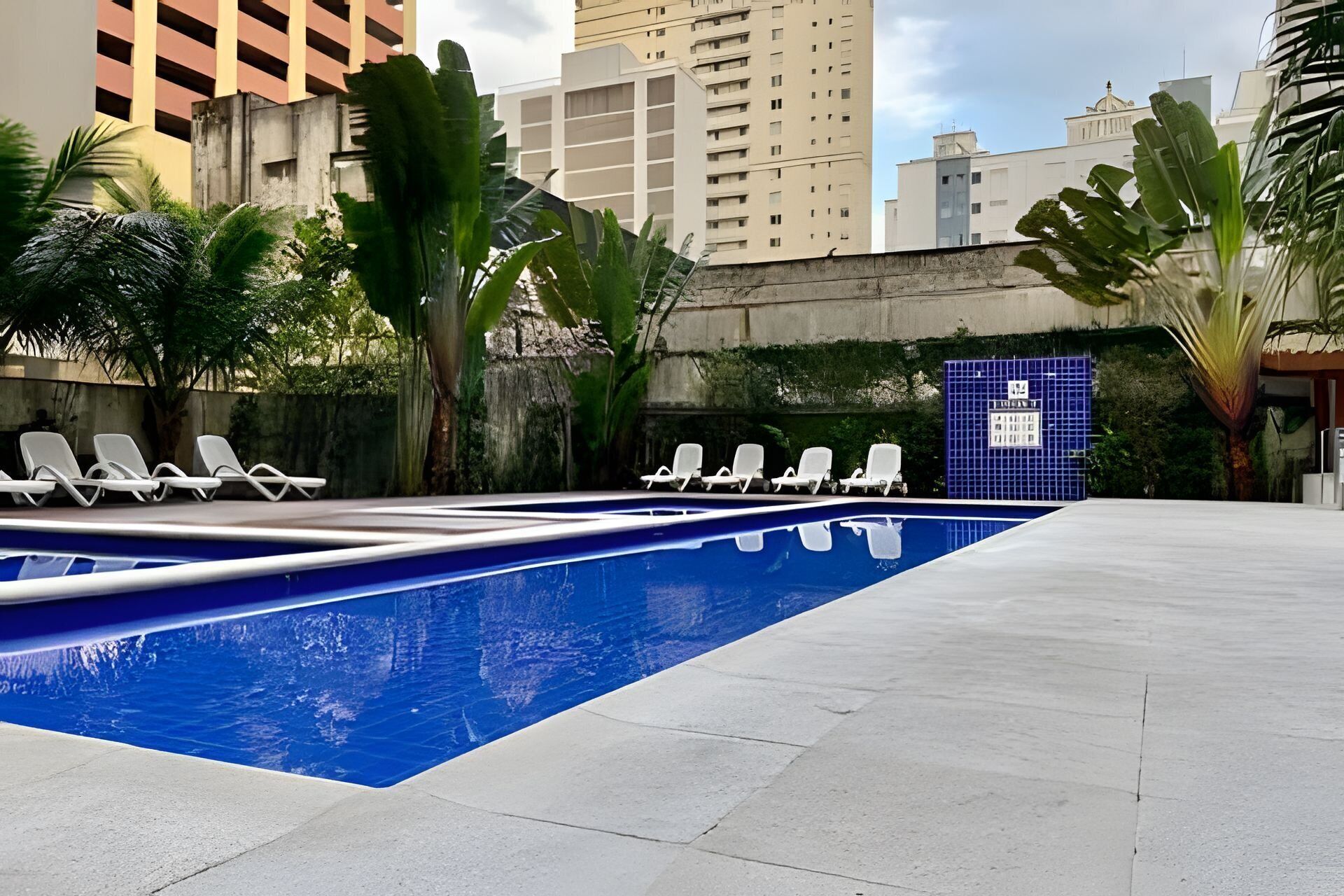 Apartment | Kolam renang | 3 kolam renang terbuka 