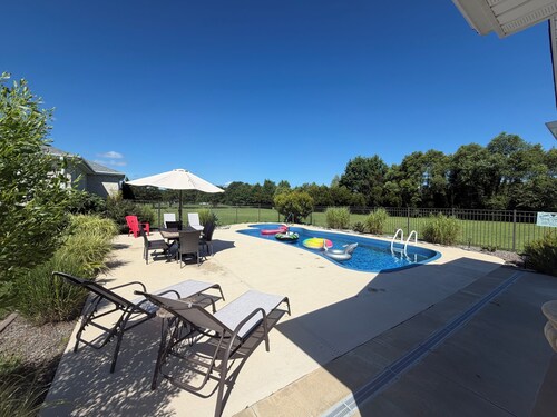 Escape to Your Own Private Oasis In Moyock, NC