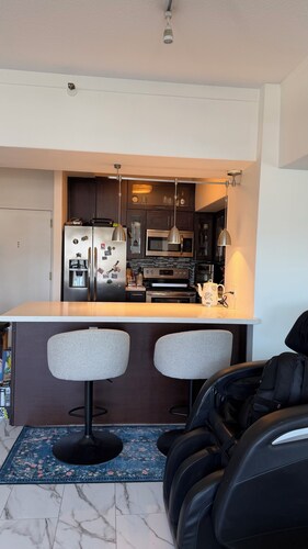 Cozy 1-bedroom condo 4miles from uc Berkeley with lots of public transportation