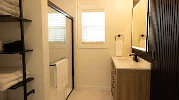 Shower, towels
