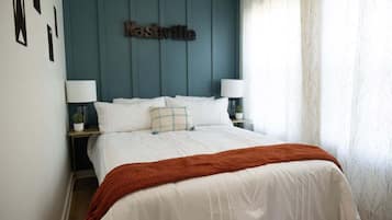 1 bedroom, WiFi (free), bed sheets