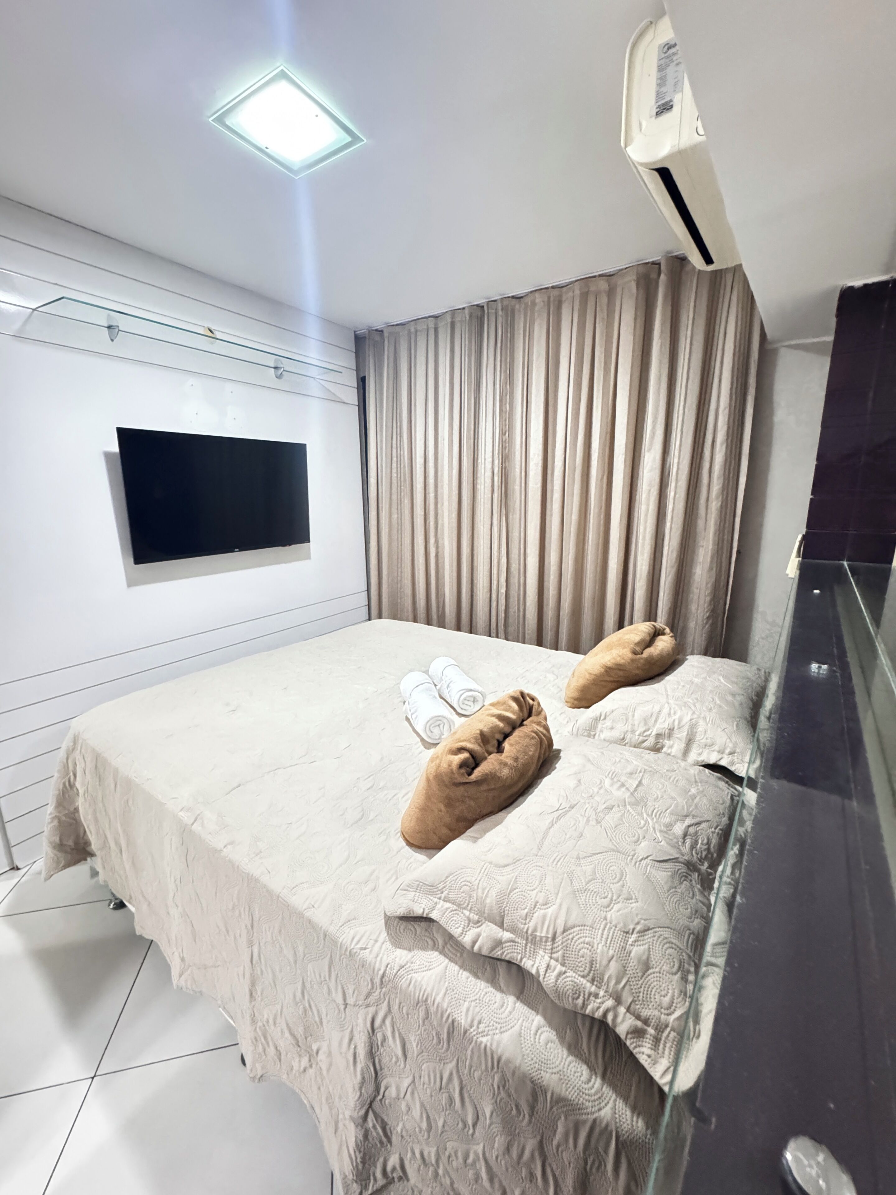 Deluxe Apartment, Beachfront | Free WiFi