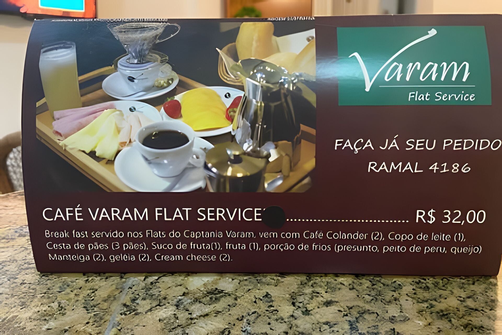 A menu from Café Varam Flat Service with a price of R$ 32,00.