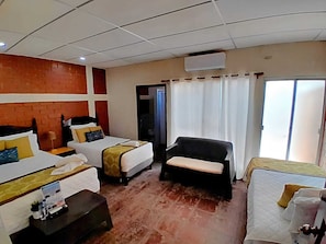 Habitación Confort, patio | Wifi gratis