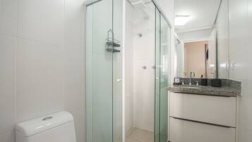 Apartament Deluxe, balcó, vistes a la ciutat | Bany