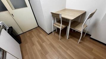 Comfort Apartment | Dining