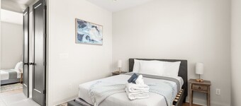Germantown Gem | 4BR Home | Sleeps 10 | Minutes to Downtown