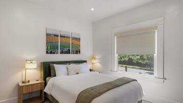 Desk, WiFi (free), bed sheets