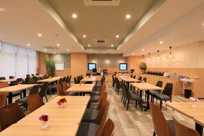 Basic Twin Room | Dining - akusesuinnishio (nishioshihananokichou)