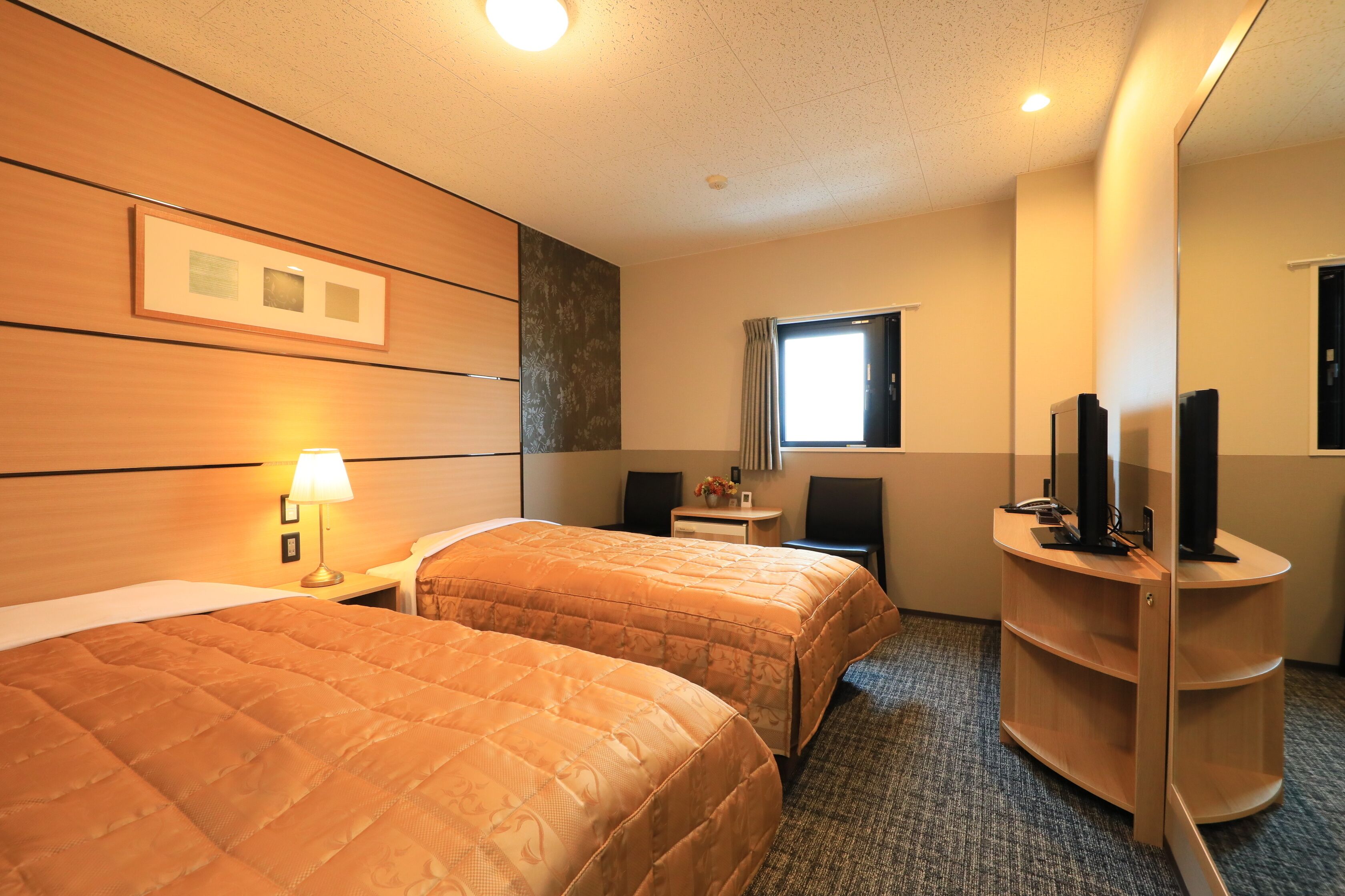 Basic Twin Room | WiFi (free)