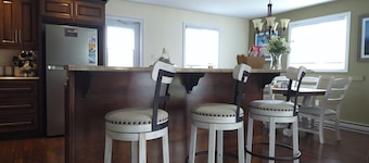 Bonavista and Elliston 10 mins away,Trinity is just 20 minutes away! Great Spot!