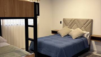 3 Schlafzimmer, Bügeleisen/Bügelbrett, kostenloses WLAN, Bettwäsche