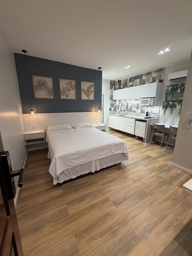 flat NL 105