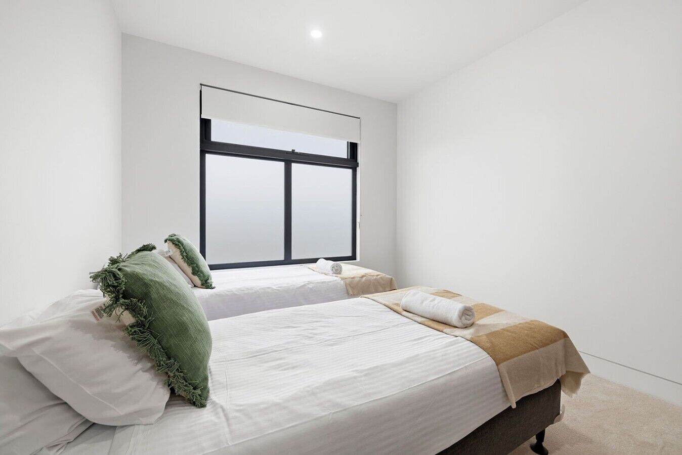 3 bedrooms, desk, WiFi