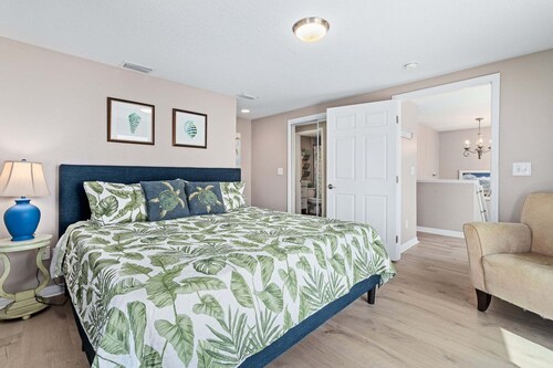 Fall Deals + Snowbird Rates | Ocean Views + Beach Getaway