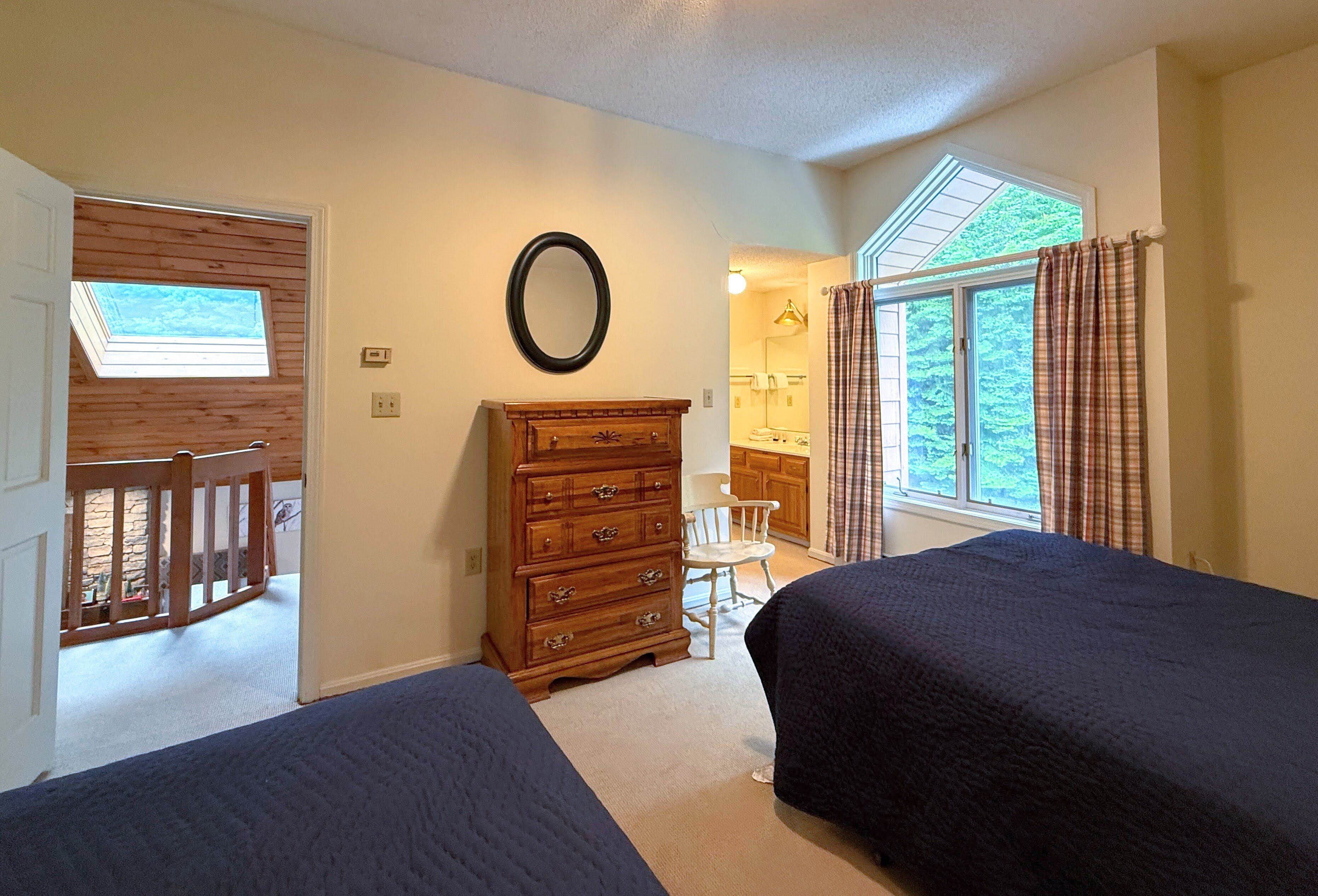 5 bedrooms, iron/ironing board, free WiFi, bed sheets