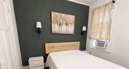 Renovated 3BR Detroit Home | Sleeps 6