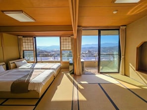 Family Quadruple Room | WiFi (free) - SANEIKAKU (Matsumoto)