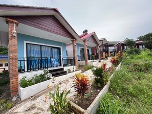 Exterior - Mango Bungalows & Hostel Koh Rong (Koh Rong)