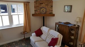 Living area - Watermill Farm (Lincoln)