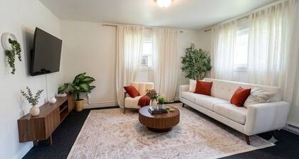 Fabulous 2-bedroom apartment with Free EV charging station