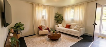 Fabulous 2-bedroom apartment with Free EV charging station