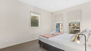 3 bedrooms, desk, iron/ironing board, travel cot