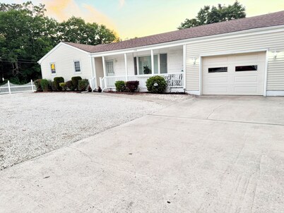 Charming 4 bedroom house in Stafford Township
