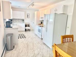 Fridge, stovetop, toaster, blender