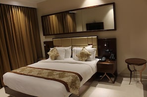 Room - Mango Hotels Vybrant Vijayawada by Othpl (Vijayawada)