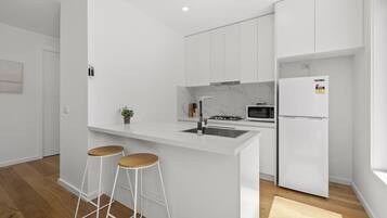 Fridge, microwave, oven, stovetop