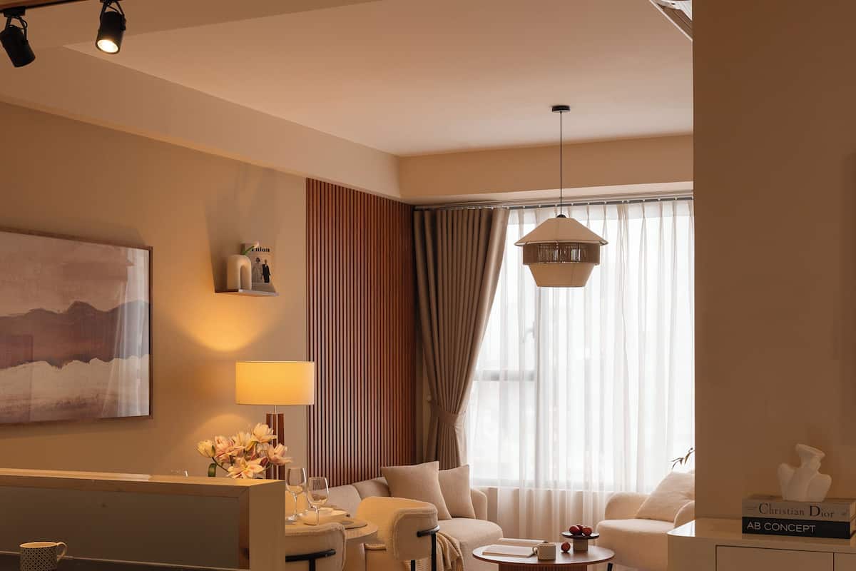 Apartamento superior, sacada, vista para a cidade | Saguão