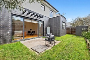 Terrace/patio - Domi Rentals - The Fregon Townhouse (Clayton)