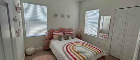 4 habitaciones, wifi gratis y ropa de cama
