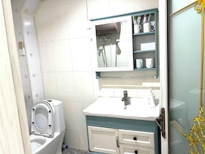 Room - Blessed Family Seaview Apartment 2 903 (Qingdao)