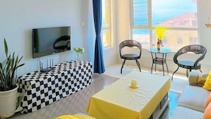 Unclassified image, 2 of 13, button - Blessed Family Seaview Apartment 2 903 (Qingdao)