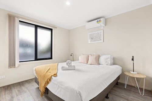 Domi Rentals - The Stockdale Home