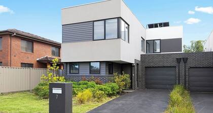 Domi Rentals - The Main Residence
