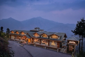 Exterior - Justa Luxe Cliffend Resort and Spa Mashobra (Shimla)