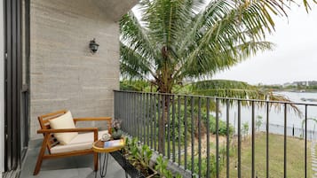 Deluxe Villa, 5 Bedrooms, Private Pool, River View | Terrace/patio