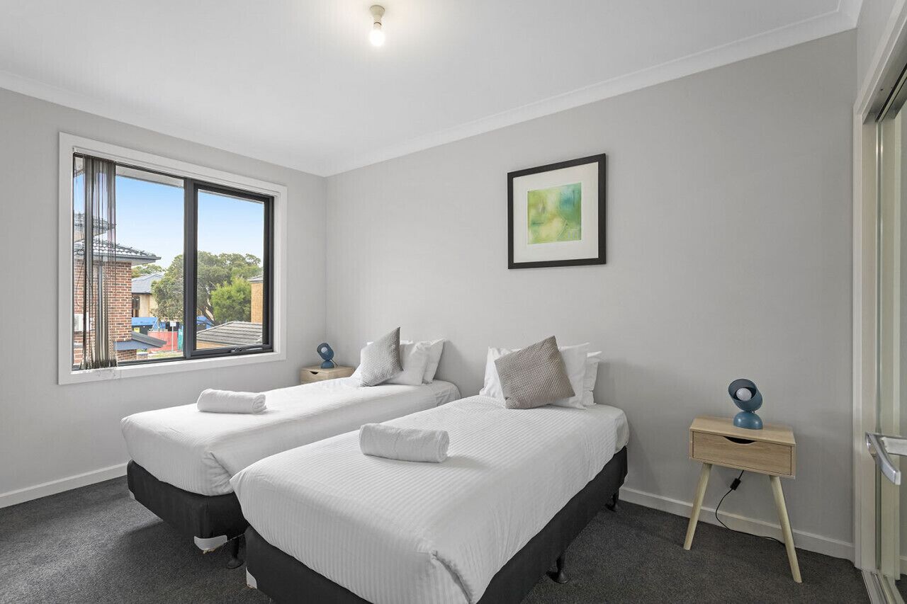 4 bedrooms, desk, iron/ironing board, travel cot