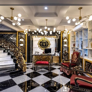 Lobby - S and F Residence (Jakarta)