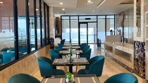 Dining - Salatin Hotel Palembang (Palembang)