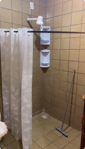 Shower - Cozy family home in Garanhuns (Garanhuns)