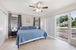 Room - 4 Bedroom 2 Bath home in Port Arthur Texas! (Port Arthur)