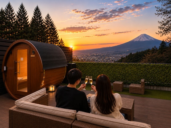 Mt. Fuji&Night Views |Trailer House|Barrel Sauna&Open-Air Bath|Indoor Roaster|Non Smoking|Annex 01 | Terrace/patio